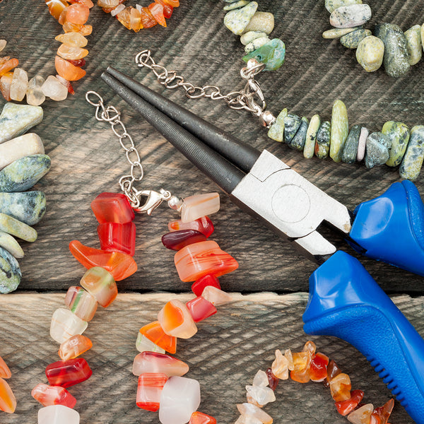 What You Need to Make Jewelry: 8 Essential Pieces of Jewelry Equipment